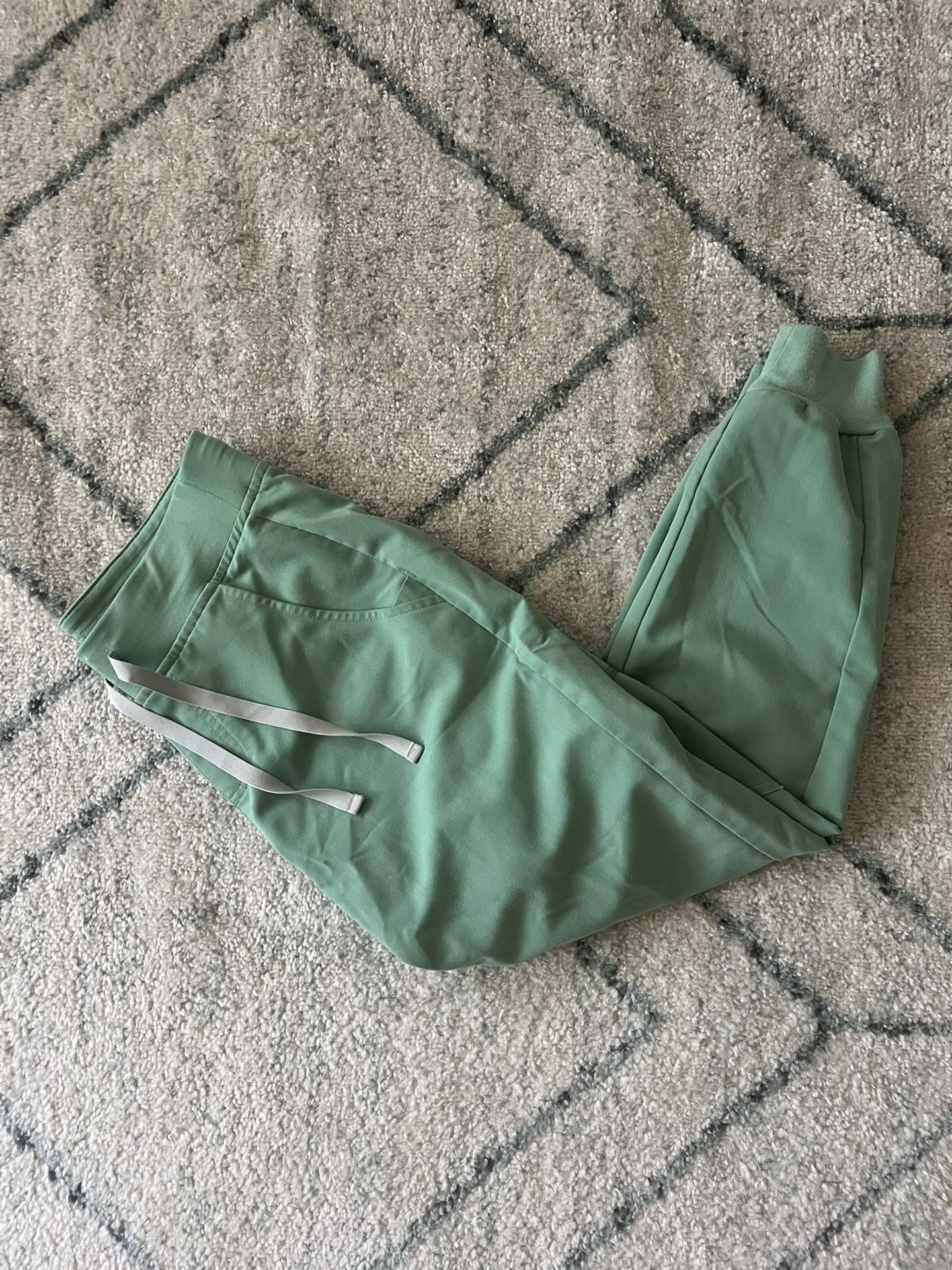 FIGS Women’s Jade Scrub Pants Zamora Joggers Size XS/P PO1500