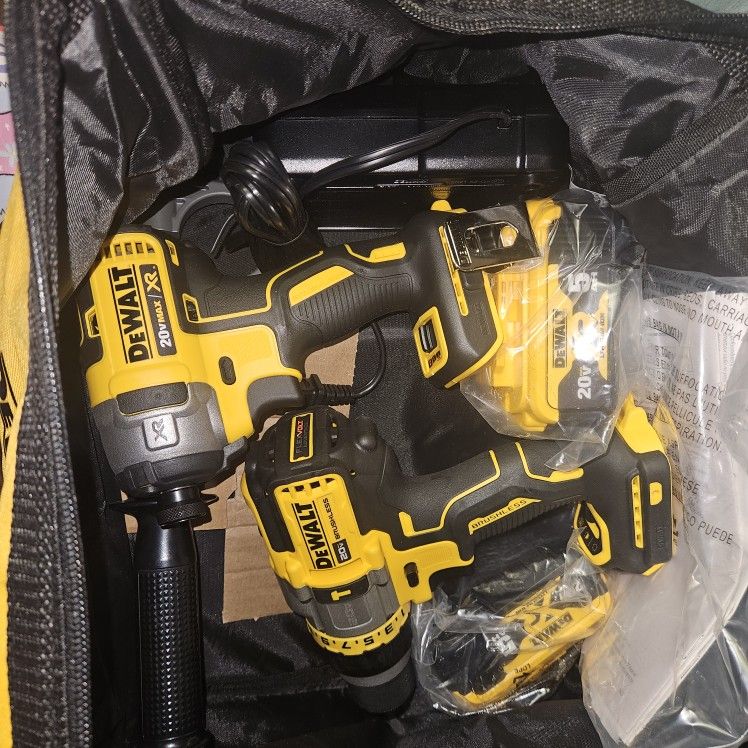 Brand New Dewalt 20volt Brushless XR Power Advantage Hammer Drill & 3 Speed Impact Drill Combo Kit With 2 5ah Batteries A Charger & Carry Bag $300Firm