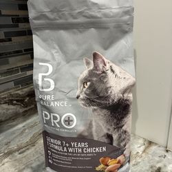Pure Balance Pro+ Senior Formula with Chicken Dry Cat Food, 7 lbs
