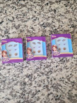 Disney Junior Sofia the First earring set includes three pairs of earrings