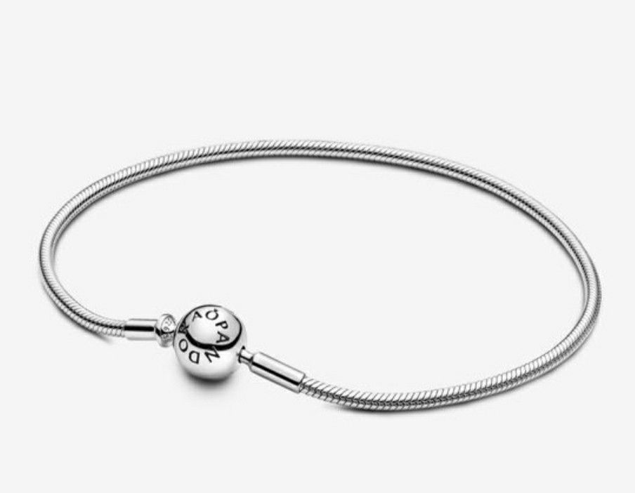 Pandora bracelet New silver 925, never used, have bag
