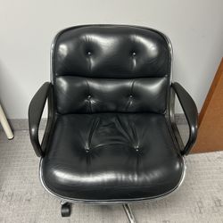 Office Chairs (4)