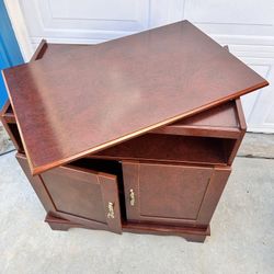 Compact TV/Entertainment Center