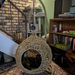 Wicker Cat Bed, Hanging Ball Nest, Swinging Egg Lair