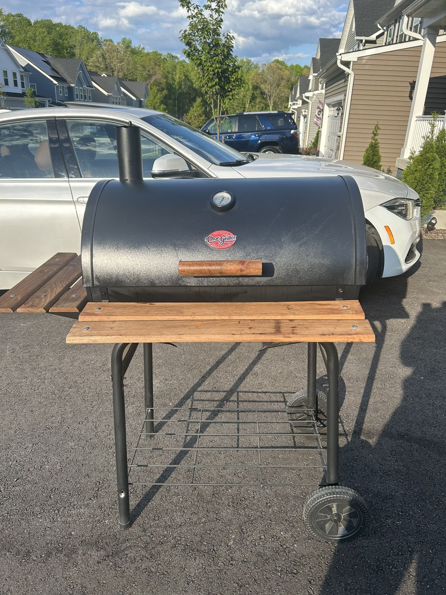 Char Griller Outlaw Charcoal Grill (Used) 