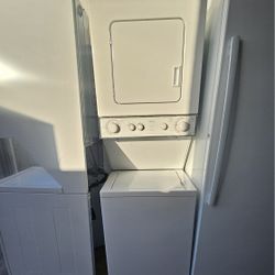 WHIRLPOOL STACKABLE 24"