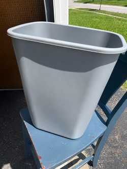 Gray Plastic Trash Can / Wastebasket
