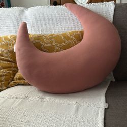 Snuggle Me Organic Nursing Pillow