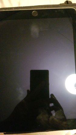 apple tablet 8 one crack not noticeable