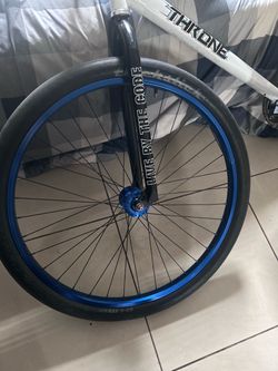 throne blue rim trading for black rim 29’