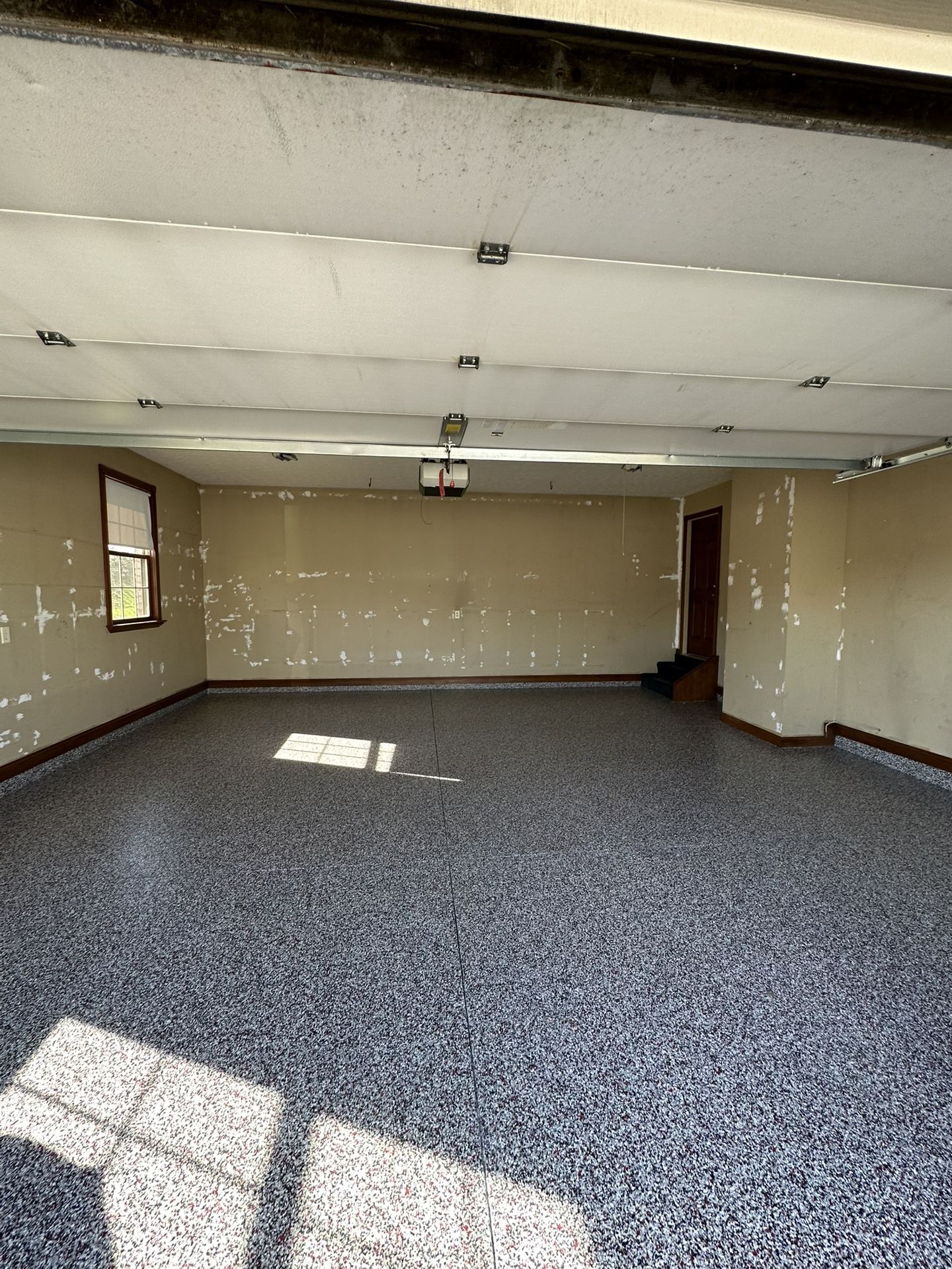 Need Work For Epoxy And Flake Floors.