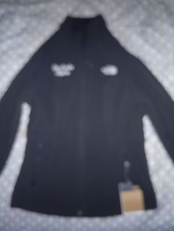 Northface women's jacket small 24
