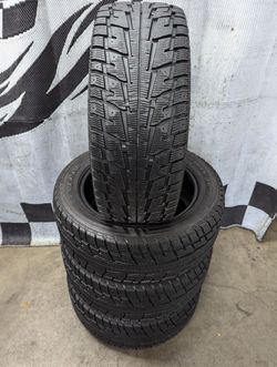 235/55r18 "Near Brand New" Federal Himalaya SUV studless winter snow tires