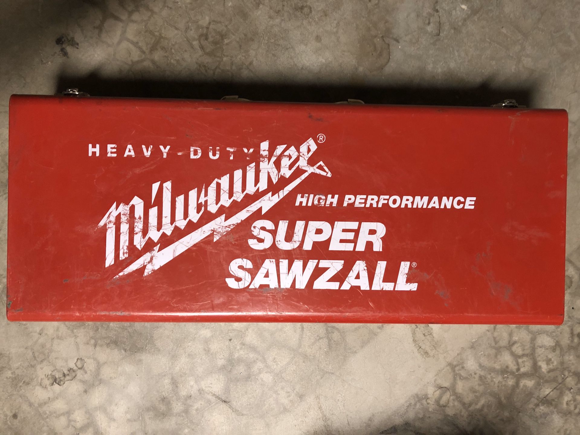 MILWAUKEE SUPER SAWZALL with METAL CASE and tons of BLADES