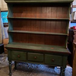 Antique Look Cabinet 