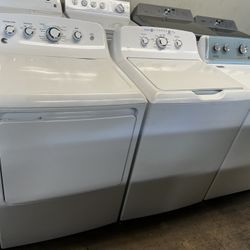 Ge He Top Load Washer With Agitator And Gas Dryer Set 