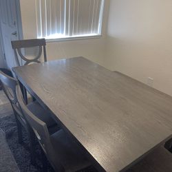 Dining table seats 6