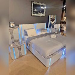 4 Pieces light gray queen size LED bedroom set