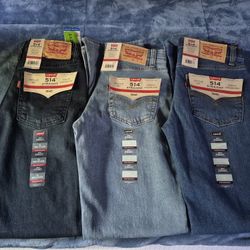 Levi's® 514™ Straight Fit Performance Jeans.
