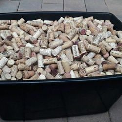 Wine corks for handcrafting. Packed 100 count per bag.Only $10.00  Choose:   Natural Cork, Plastic  Champagne,  Brandy.