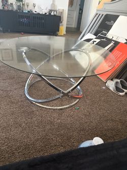 Glass round tables