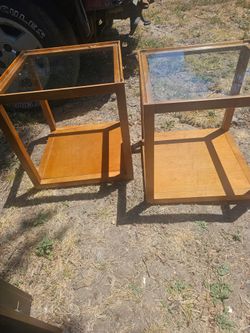 2 LIVING ROOM TABLES GLASS TOP