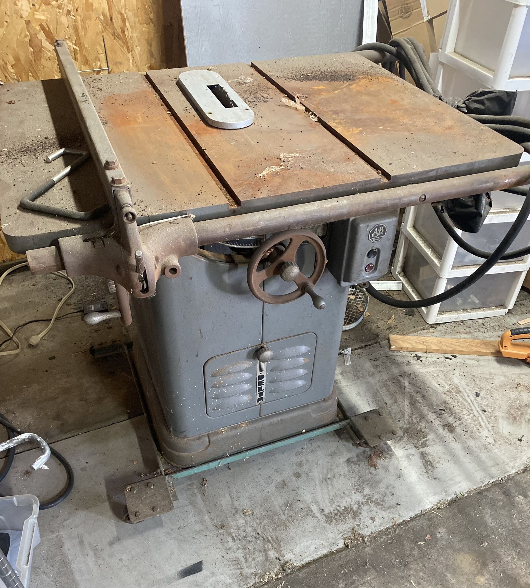 Delta Industrial Table Saw 220v