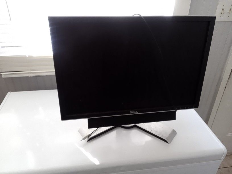Dell 24 Inch Monitor With Speakers