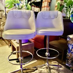 Retro Vintage White Leather & Chrome Adjustable Swivel High Bar Stools