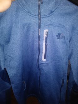 North face hoddie size small