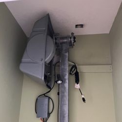 ACE Electric Boat Lift 