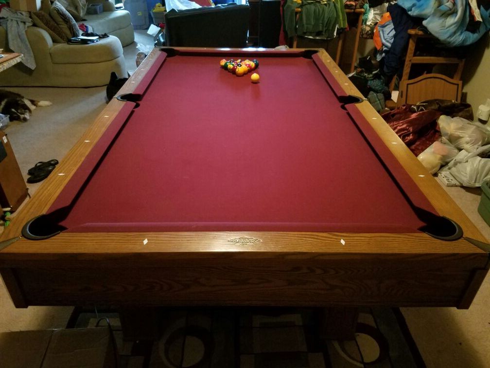 Brunswick Highlander Pool Table