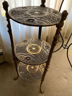 Planet stand / accent table