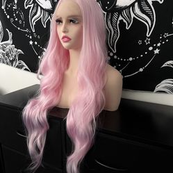 Babypink water wave synthetic lace 13x4 length 26” thickness density 250% Brand New
