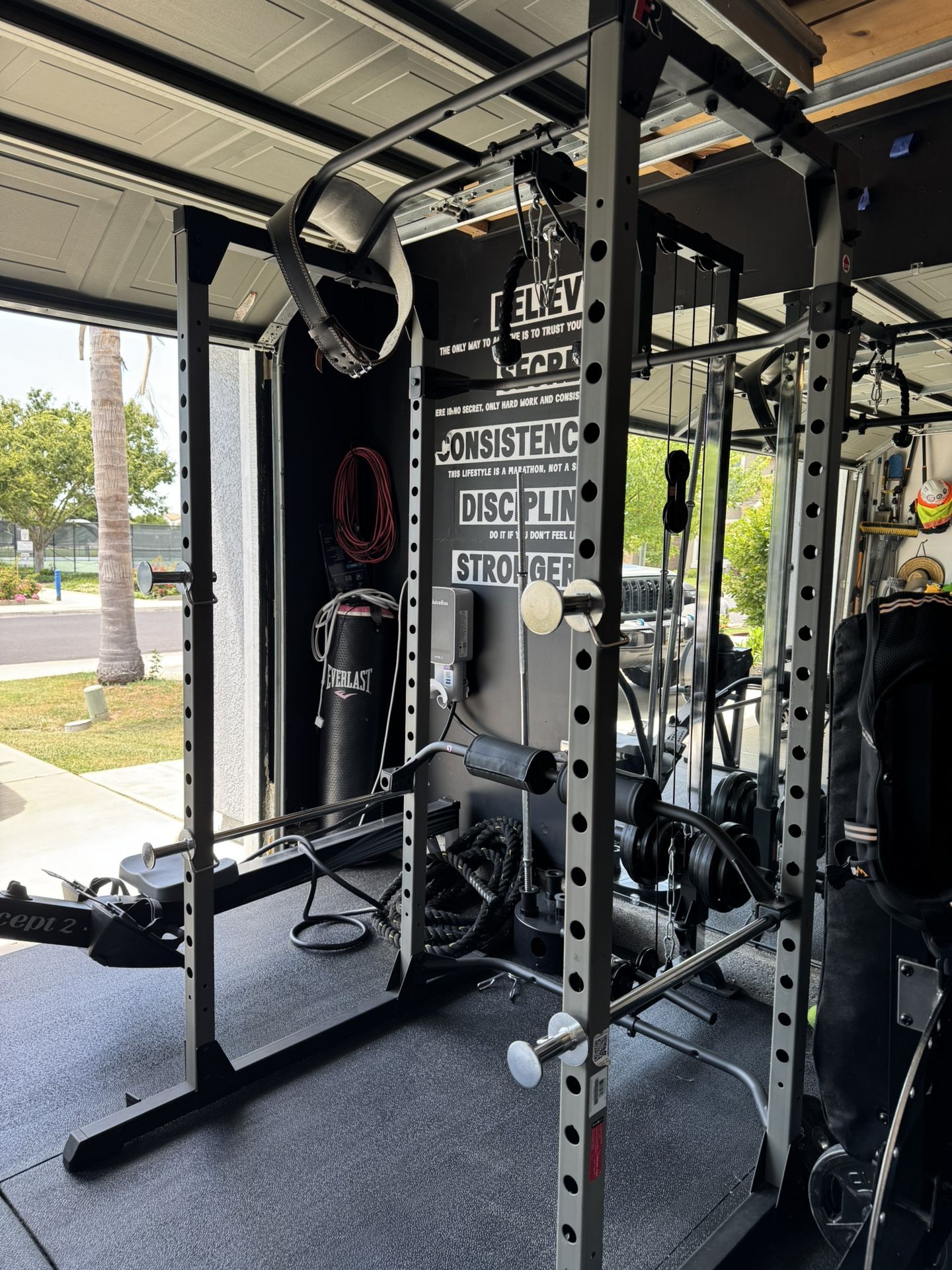 Weight Power Cage With Pulley System