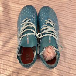 Women’s IDA Helia Soccer Cleats – Like New – $40