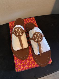 Women slides size 9