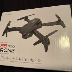 E88 PRO Camera DRONE