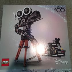 brand new factory seal box LEGO 43230 Walt Disney Tribute Camera 43230
