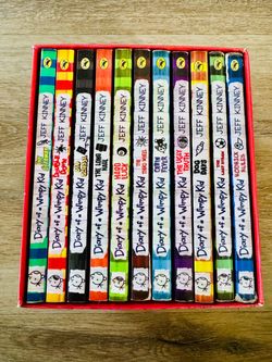 Diary of a Wimpy Kid Book Set, 12 Books with Box