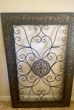 Metal wall decor