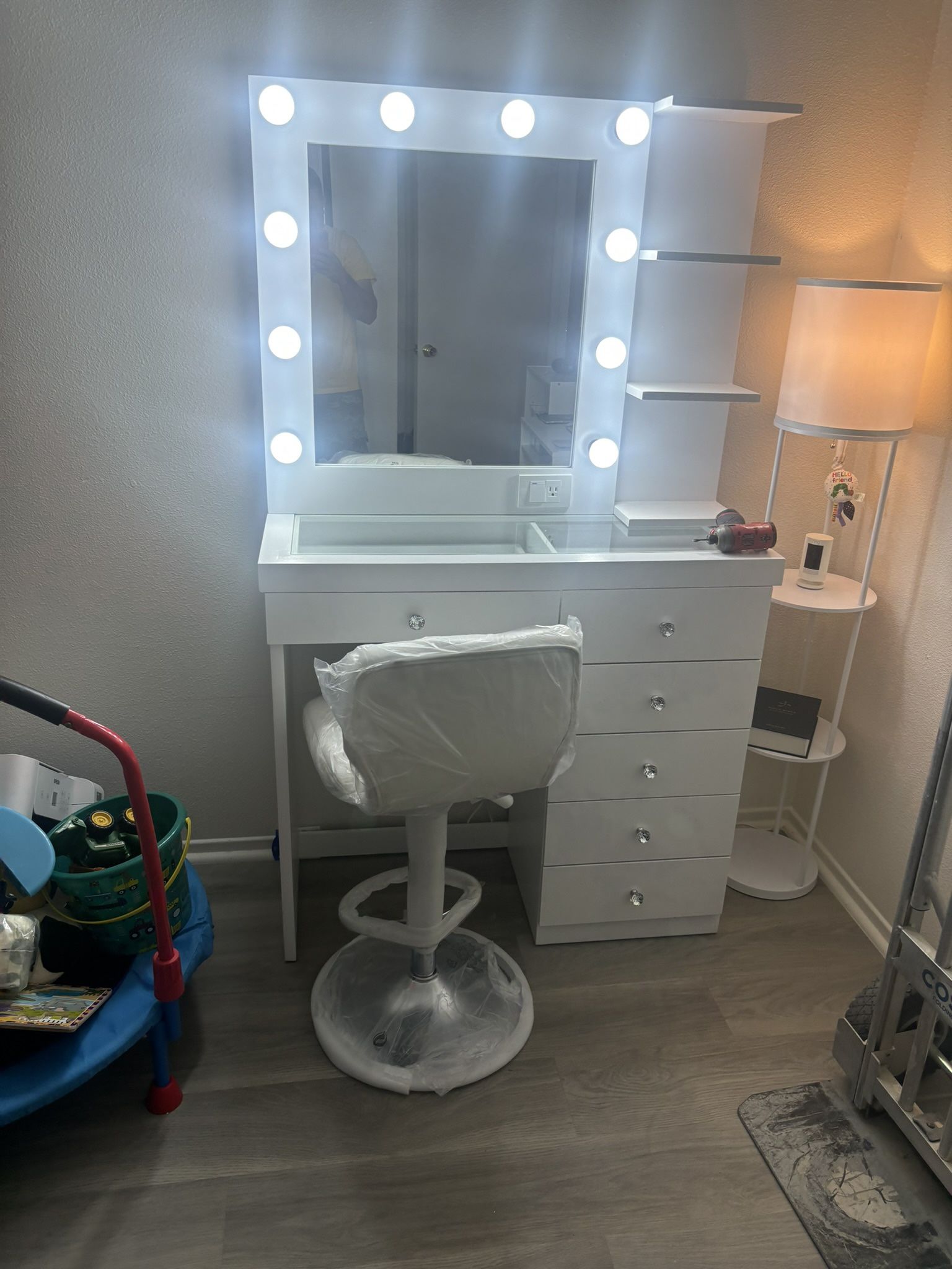 New 6 Drawer Makeup Vanity Sets With Free Lights