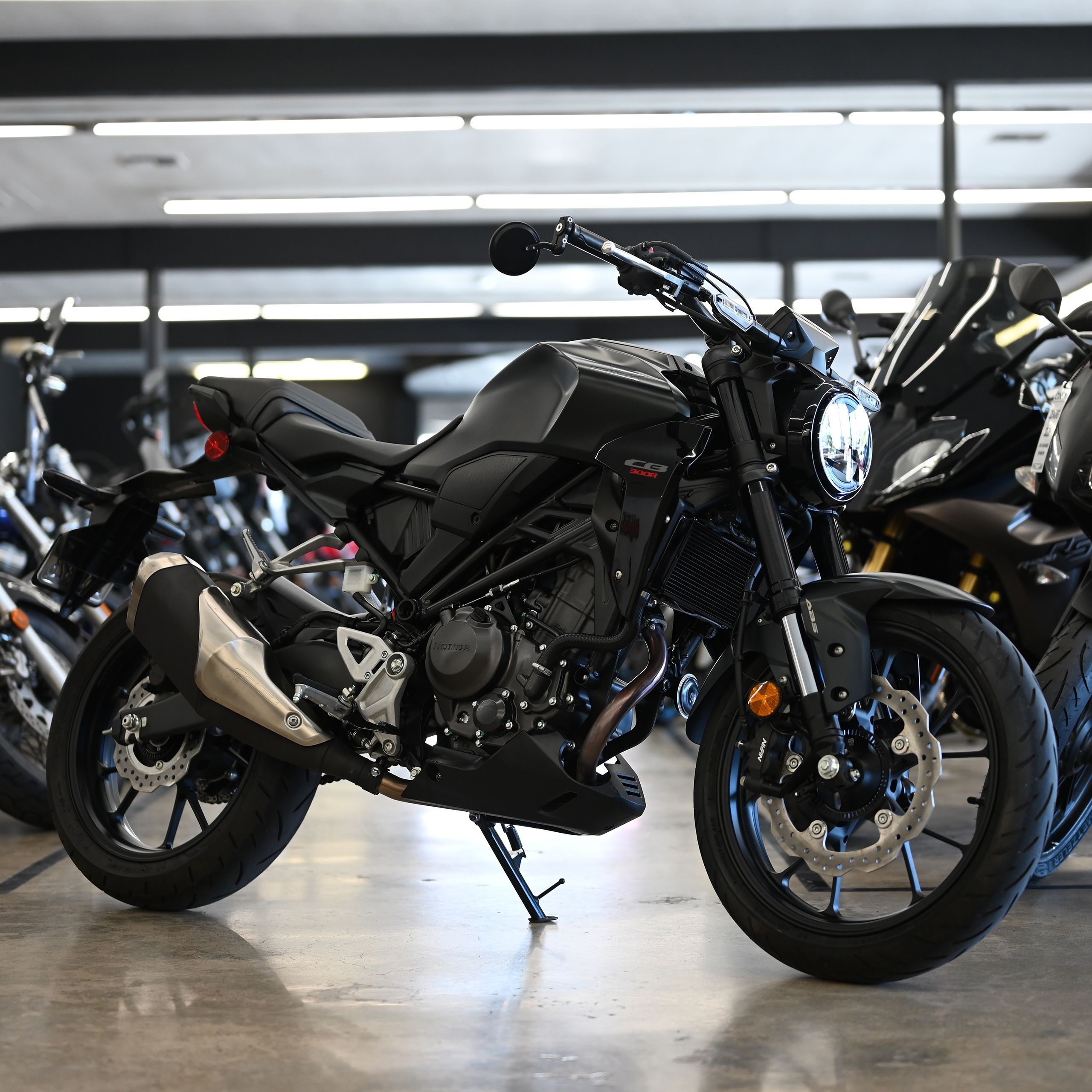 2023 HONDA CB300R ABS