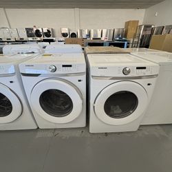 Samsung Set 4.5 cu. ft. High-Efficiency Front Load Washer in White with Self-Clean+ And 7.5 Cu Ft Dryer Gas 