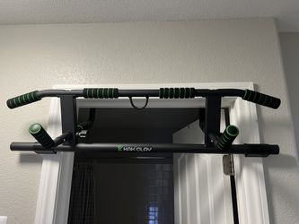 New Multi-grip Pull Up Bar With Accessories