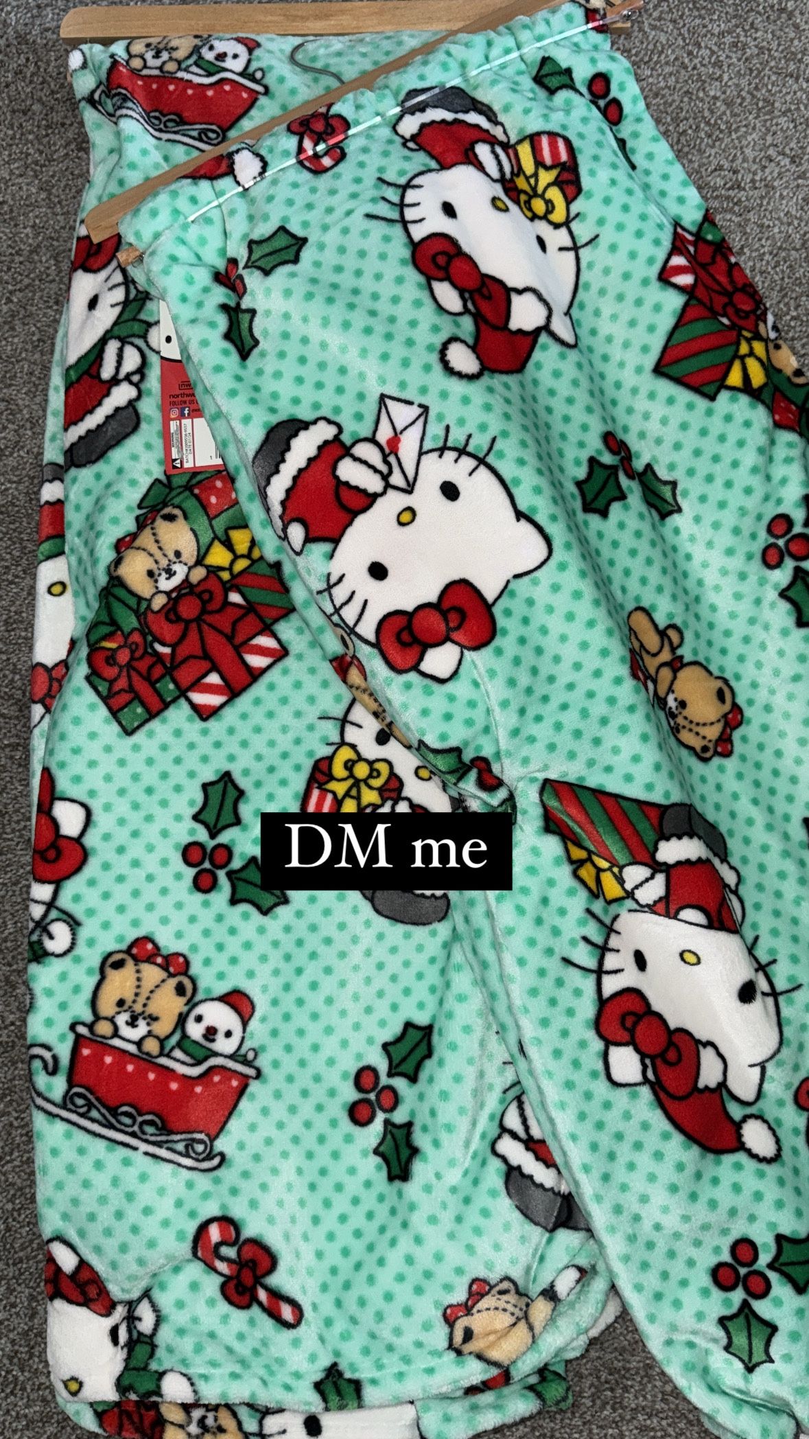Hello Kitty Xmas Blanket