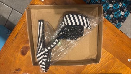 Black and white striped high heels women’s