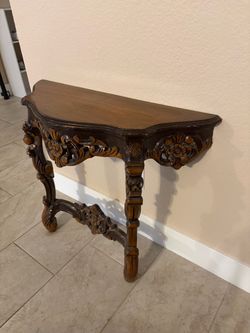Leaning table
