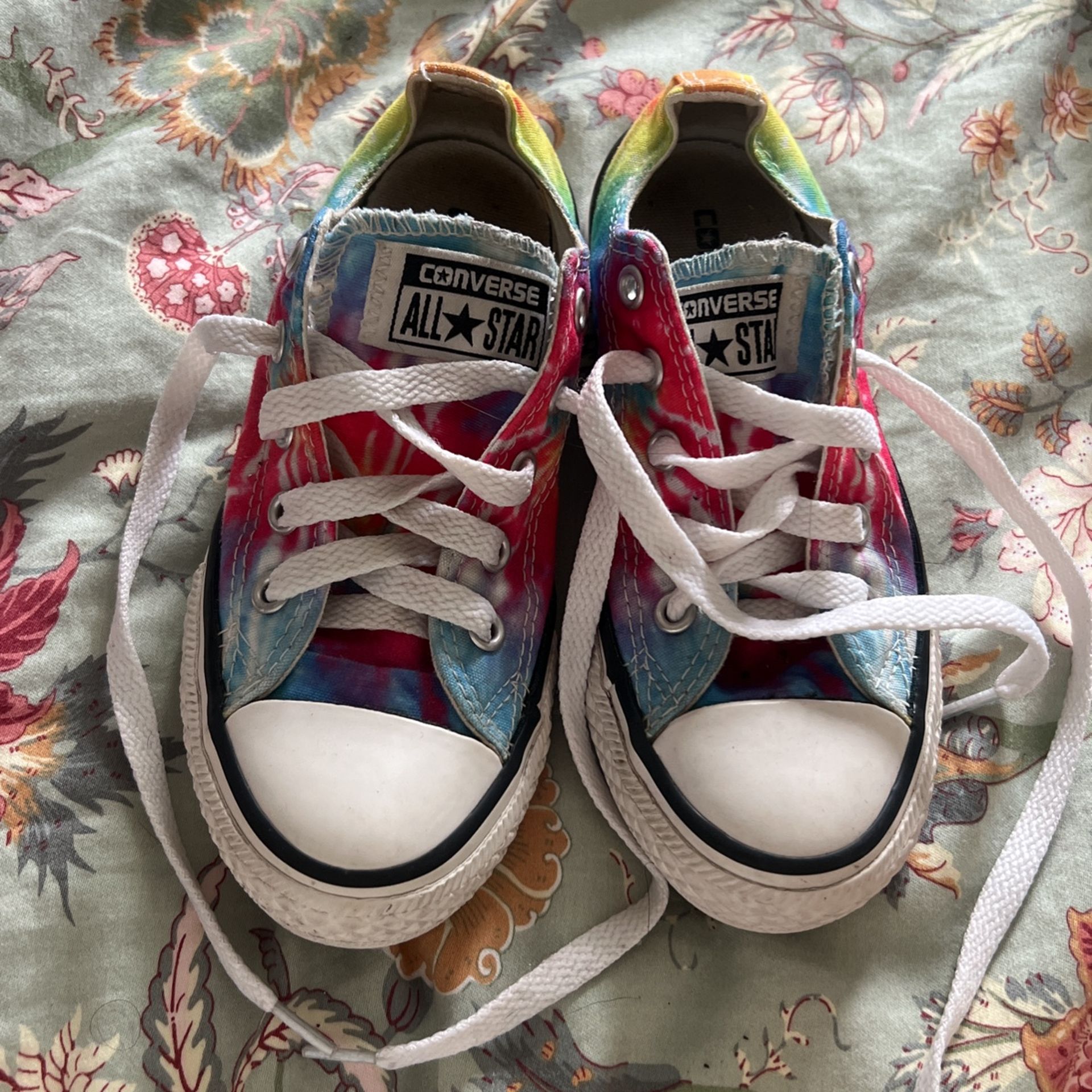 Converse Kids Size 12