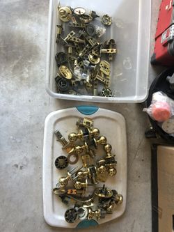 Load of Door knobs ans locks